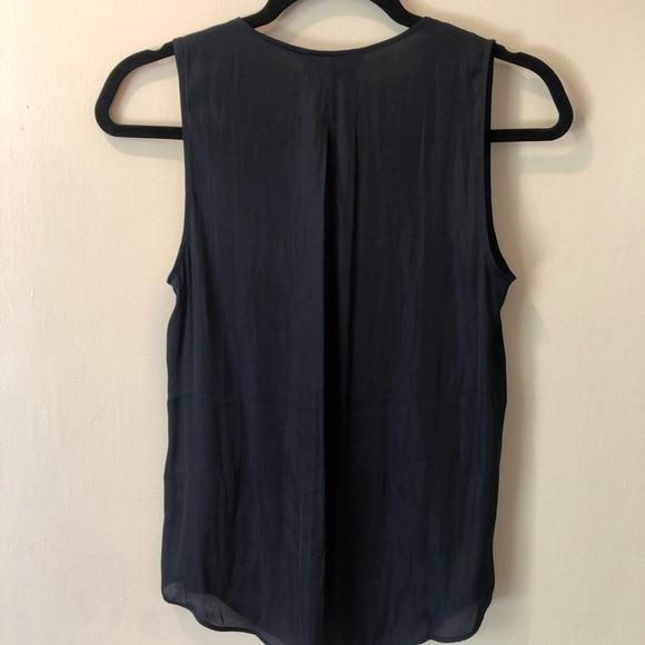 Banana Republic Navy Satin Sleeveless Blouse - Picture 2 of 3